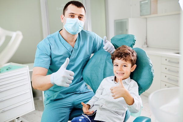 What A Pediatric Dentistry Office Wants You To Know About Cleaning Baby Teeth